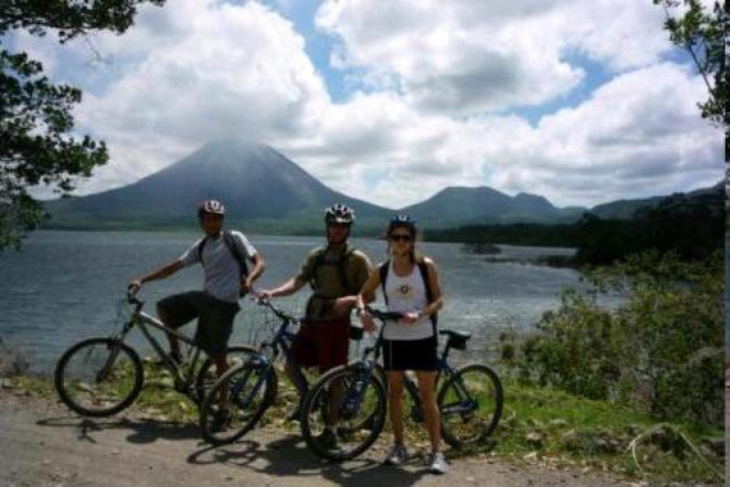 COSTA RICA ARENAL