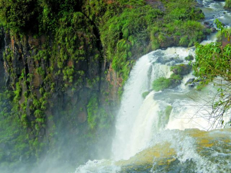 IGUASSU WASSERFÄLLE