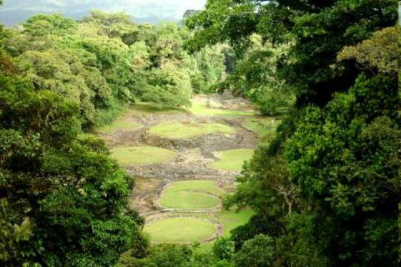 costa rica guayabo monument